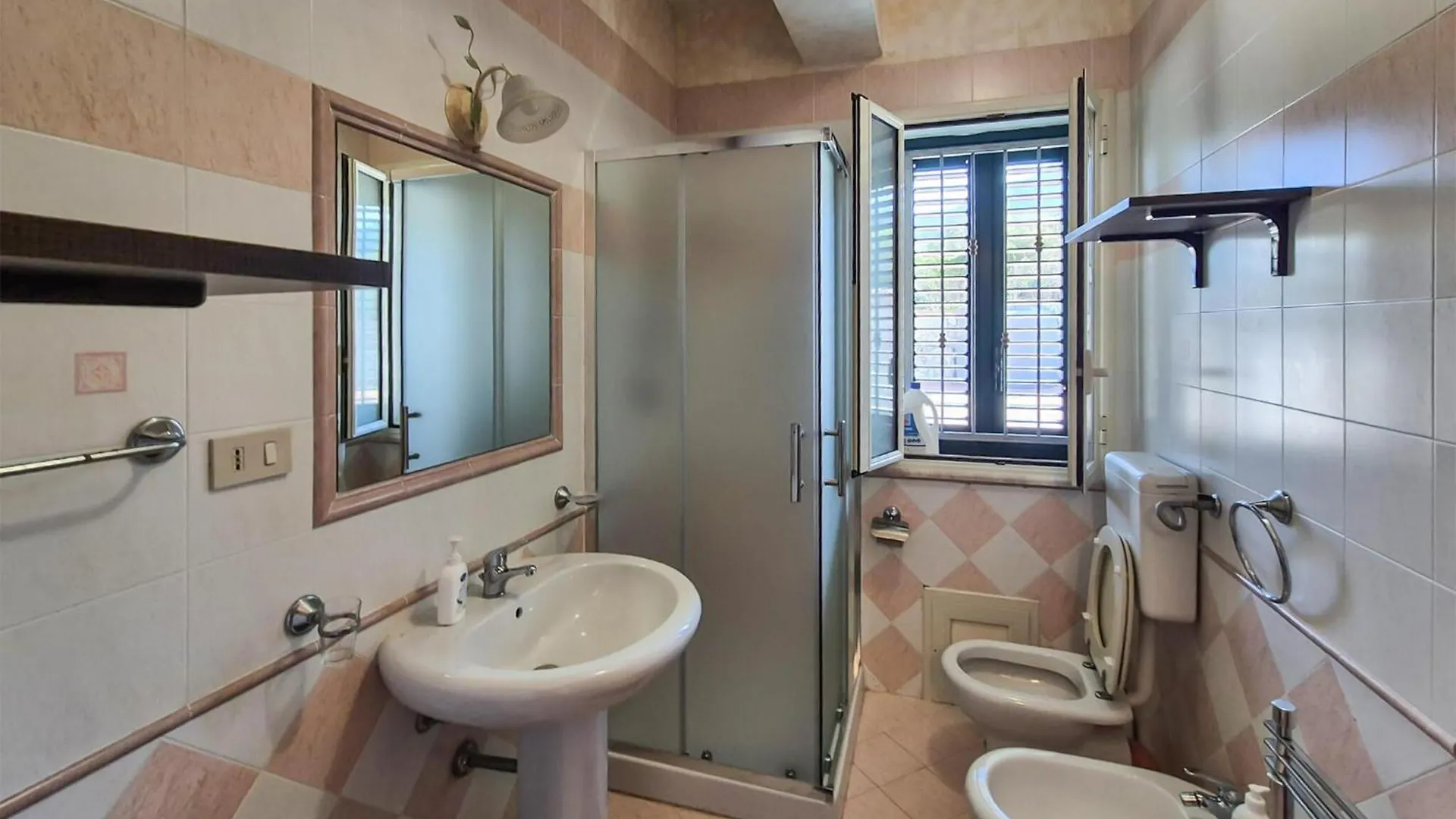 Vakantiehuis Beautiful Home In Trabia With Kitchen